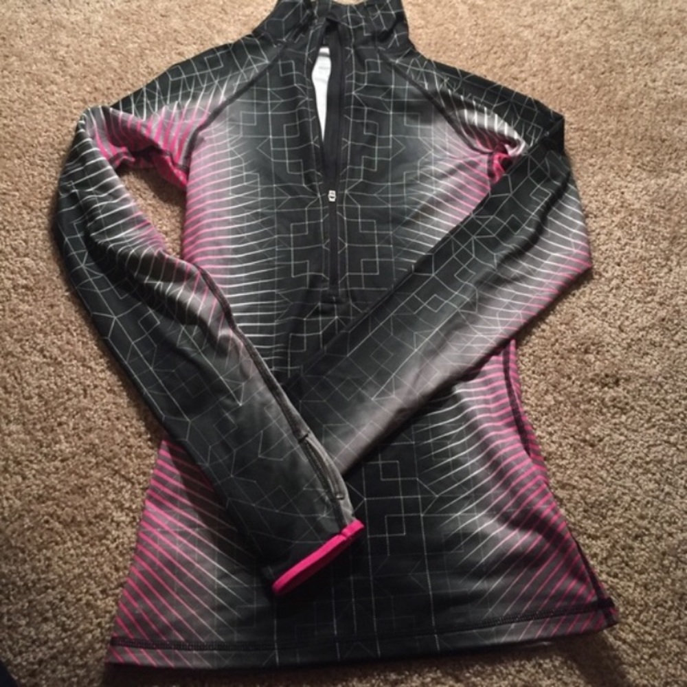 Nike pro half zip jacket